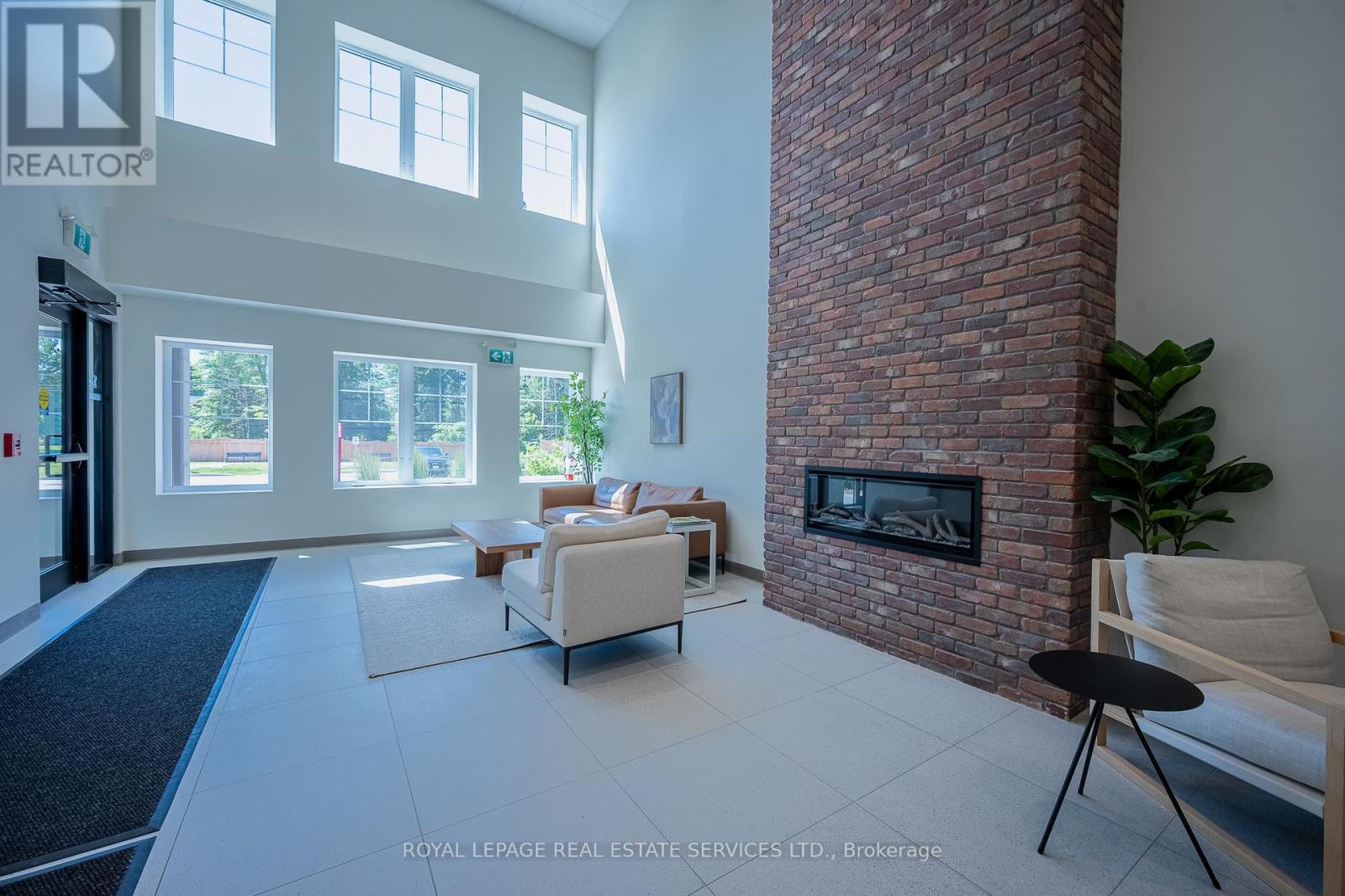 314 - 121 Mary Street, Clearview, ON