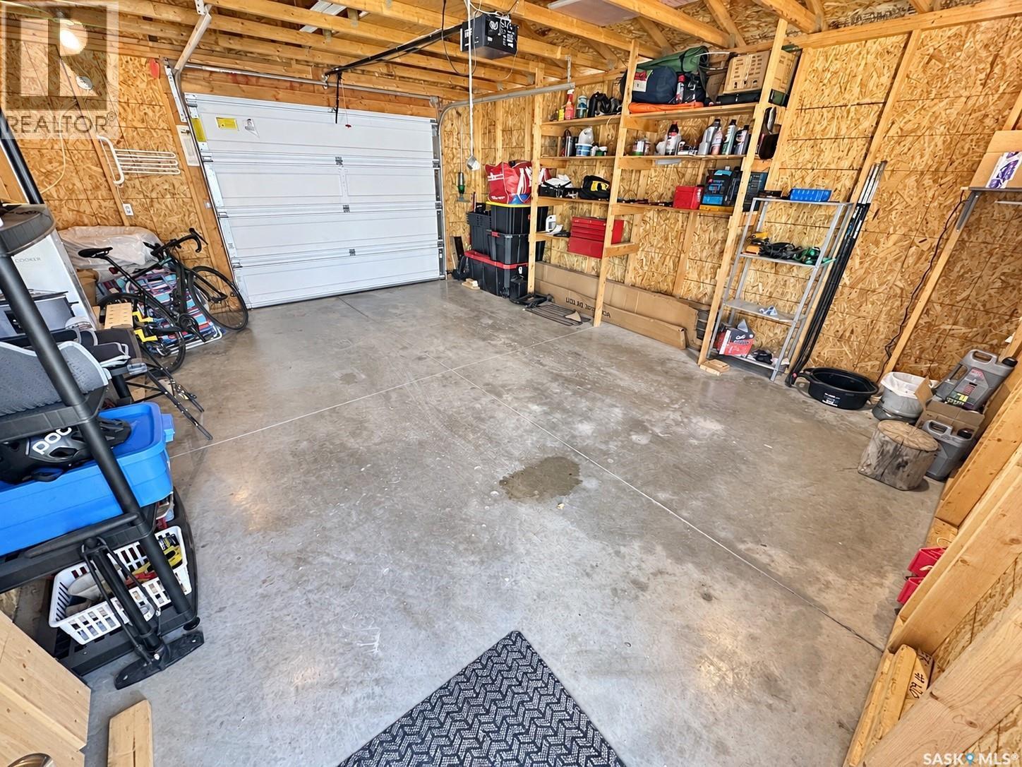 230 10Th Street Ne, Weyburn, SK