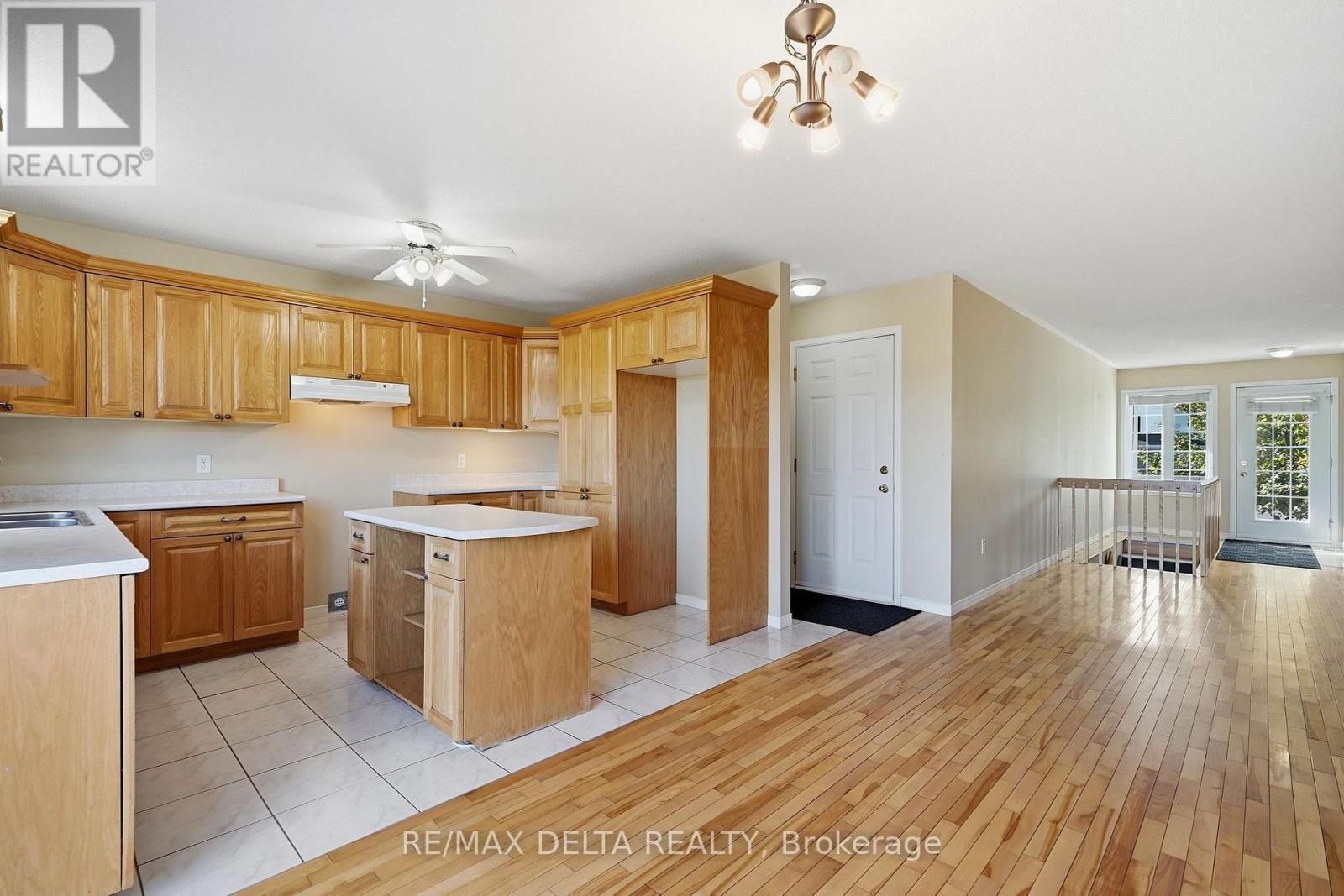 851 Nelson Street W, Hawkesbury, ON