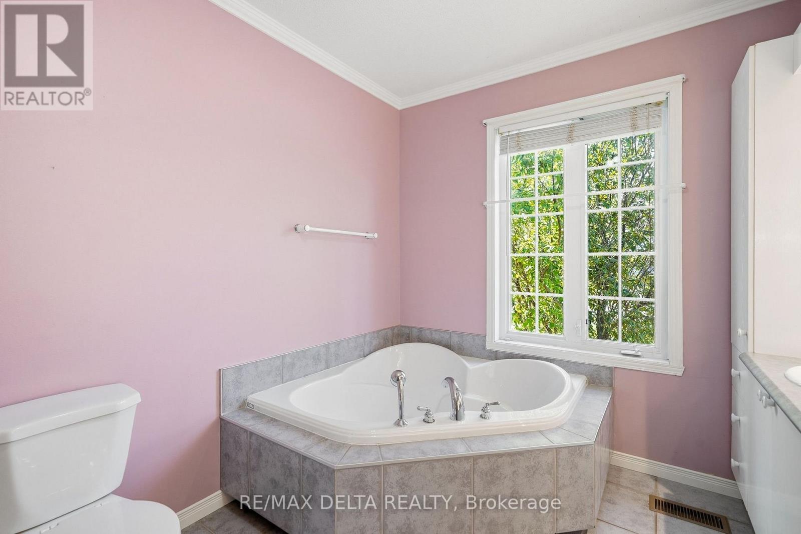 851 Nelson Street W, Hawkesbury, ON