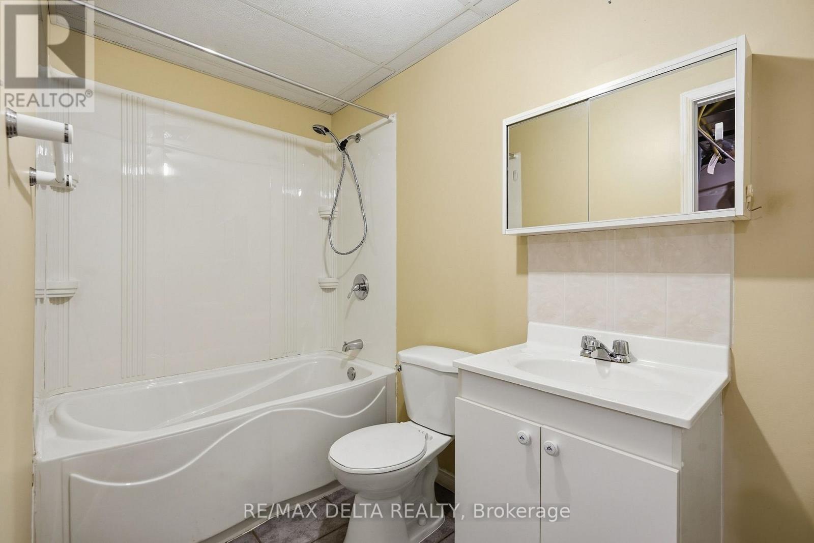 851 Nelson Street W, Hawkesbury, ON