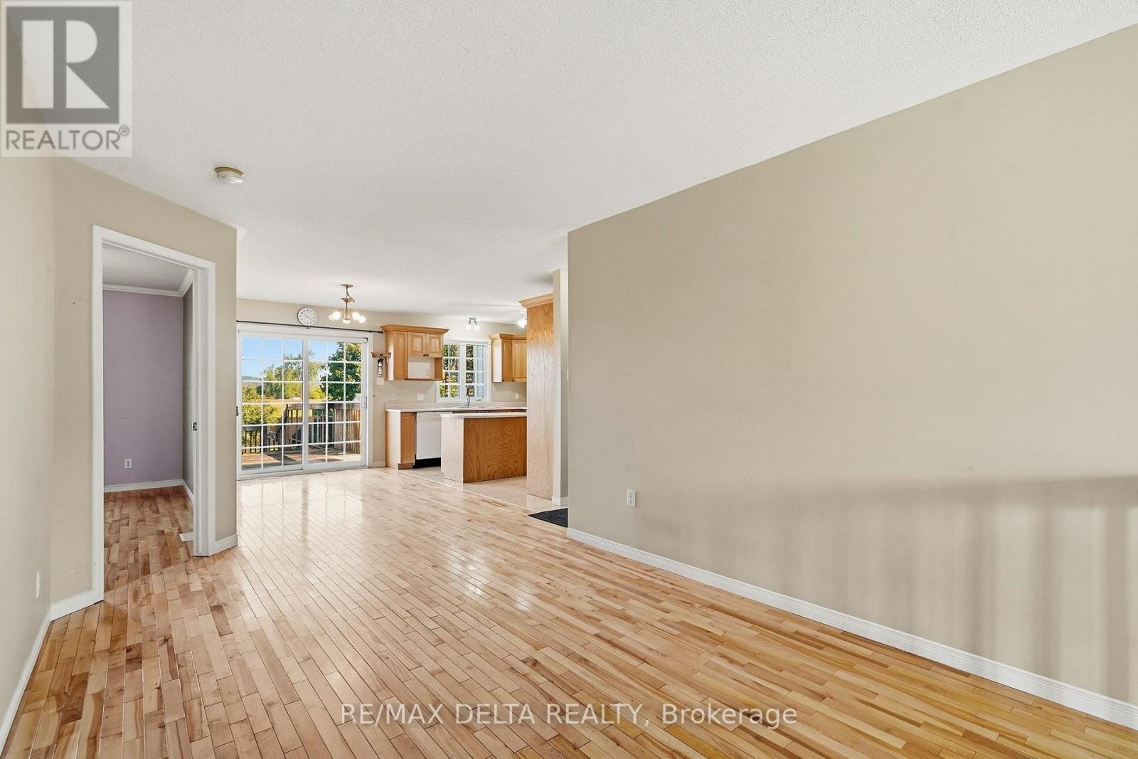 851 Nelson Street W, Hawkesbury, ON