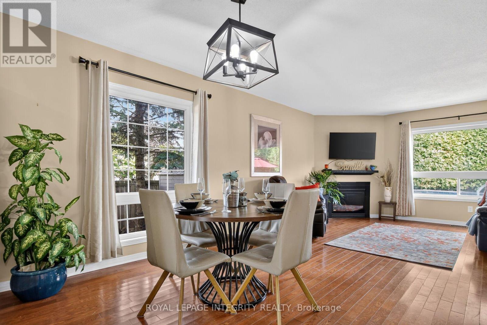 1 Chantilly Gate, Ottawa, ON