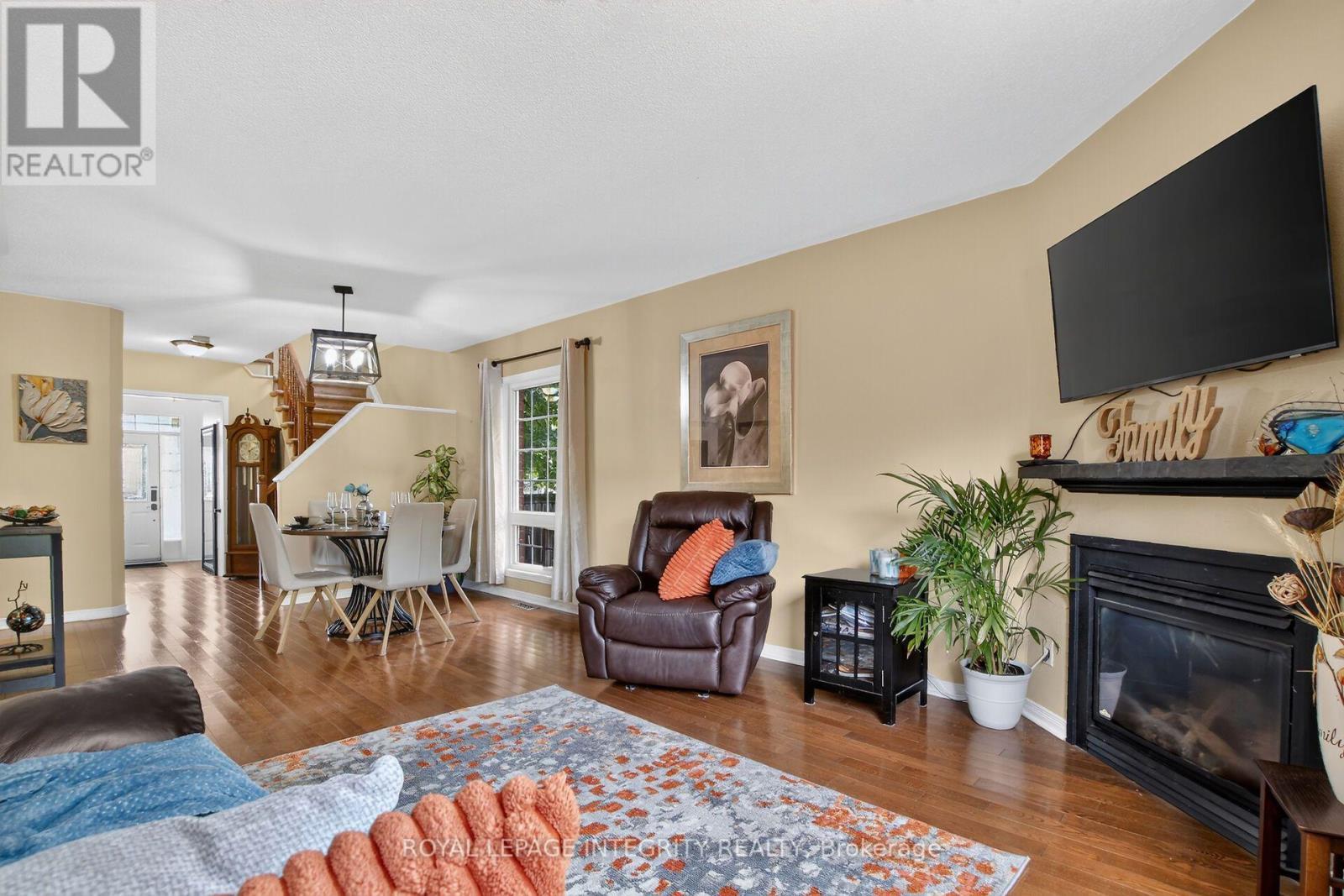 1 Chantilly Gate, Ottawa, ON