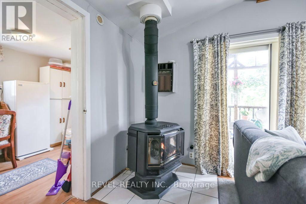 10923 Provincial Hwy 11 Highway, Severn, ON