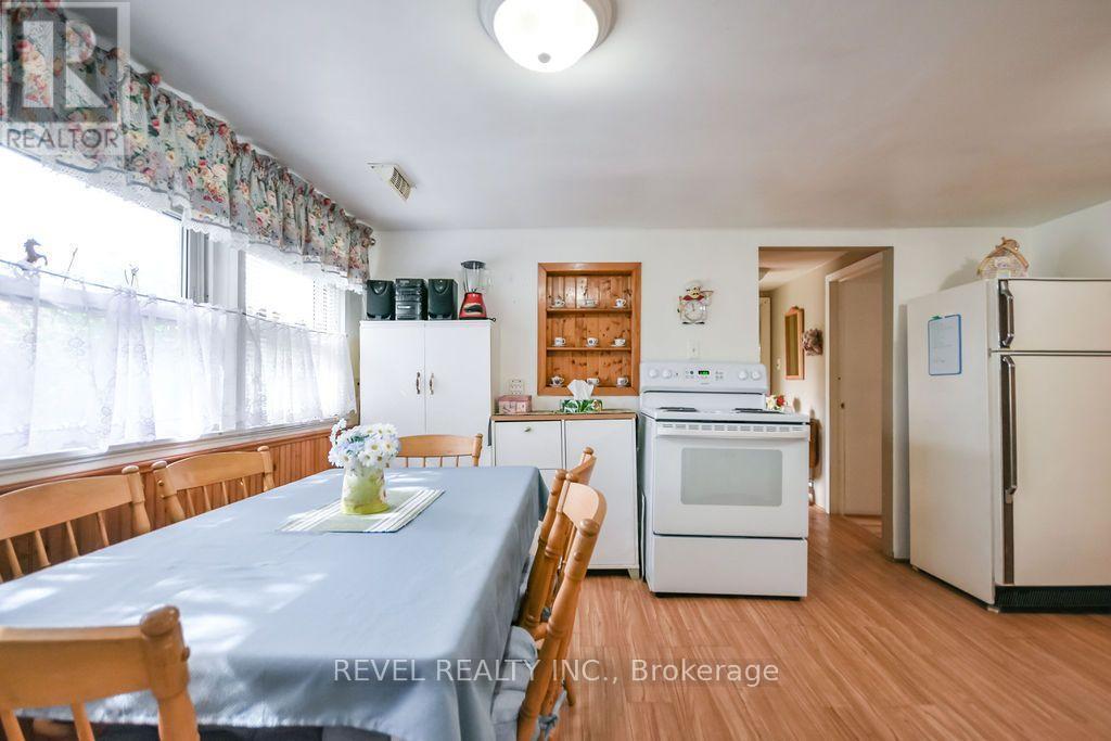 10923 Provincial Hwy 11 Highway, Severn, ON