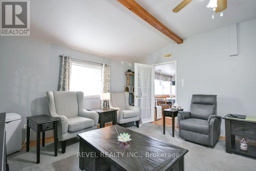 10923 Provincial Hwy 11 Highway, Severn, ON