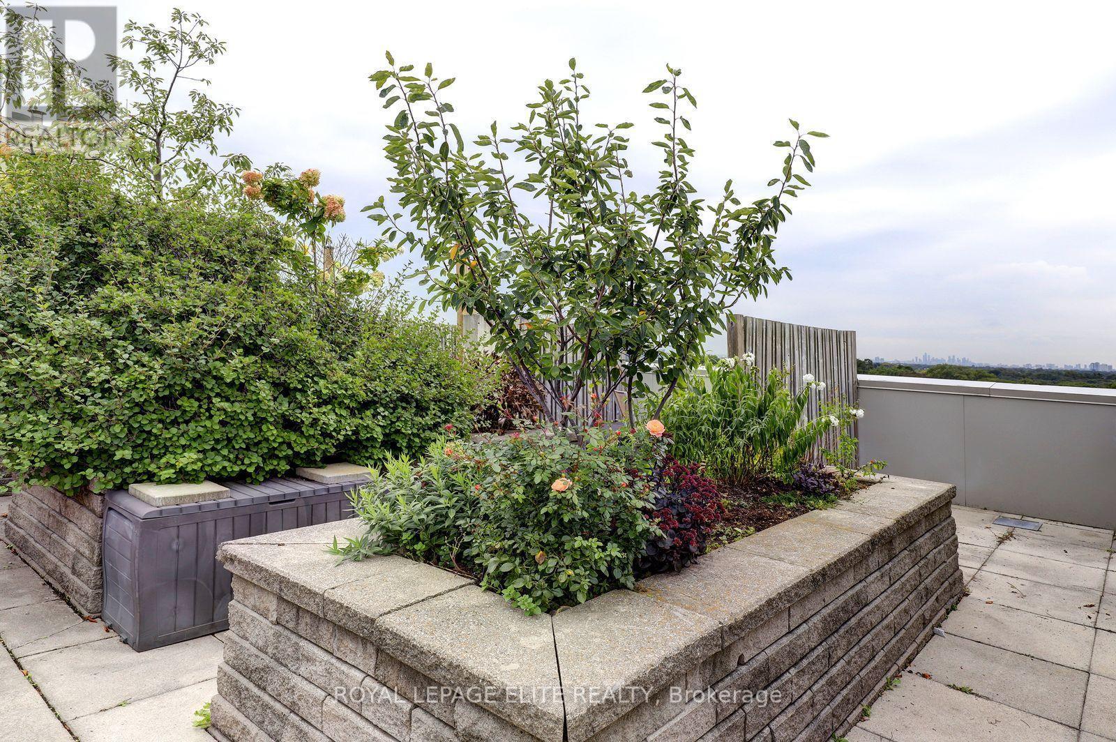 405 - 437 Roncesvalles Avenue, Toronto, ON