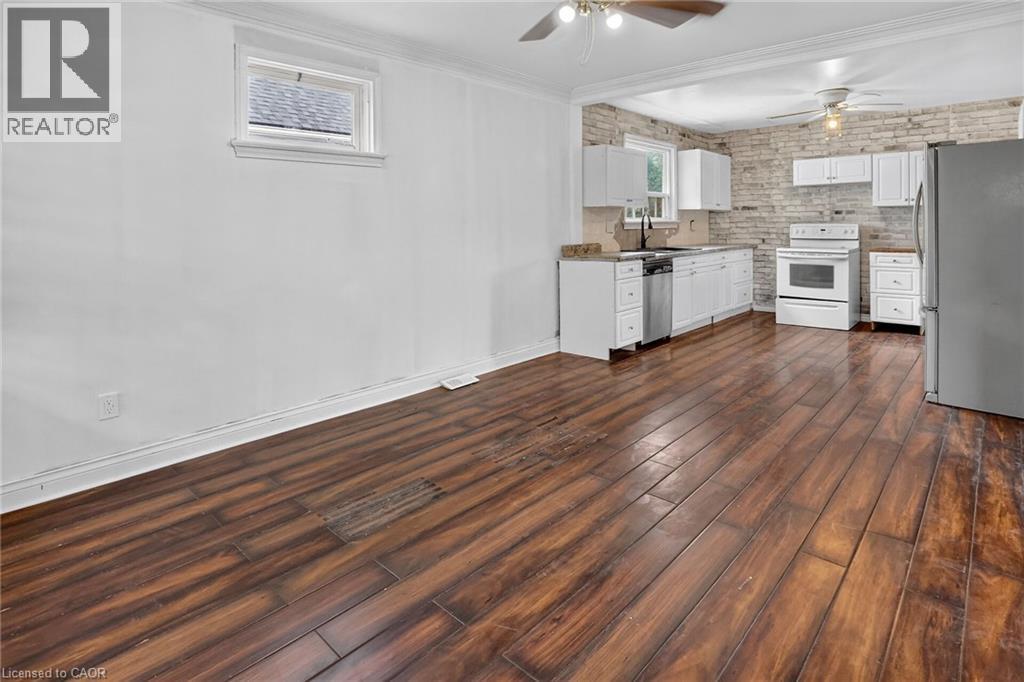 62 Cosby Avenue, St. Catharines, ON