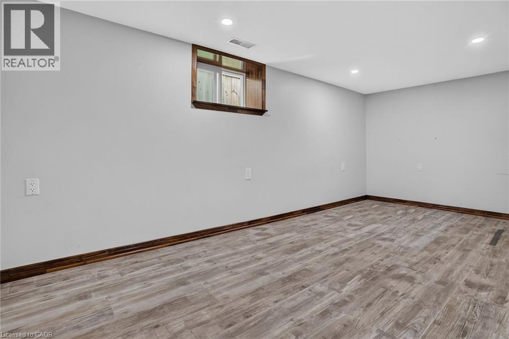 62 Cosby Avenue, St. Catharines, ON