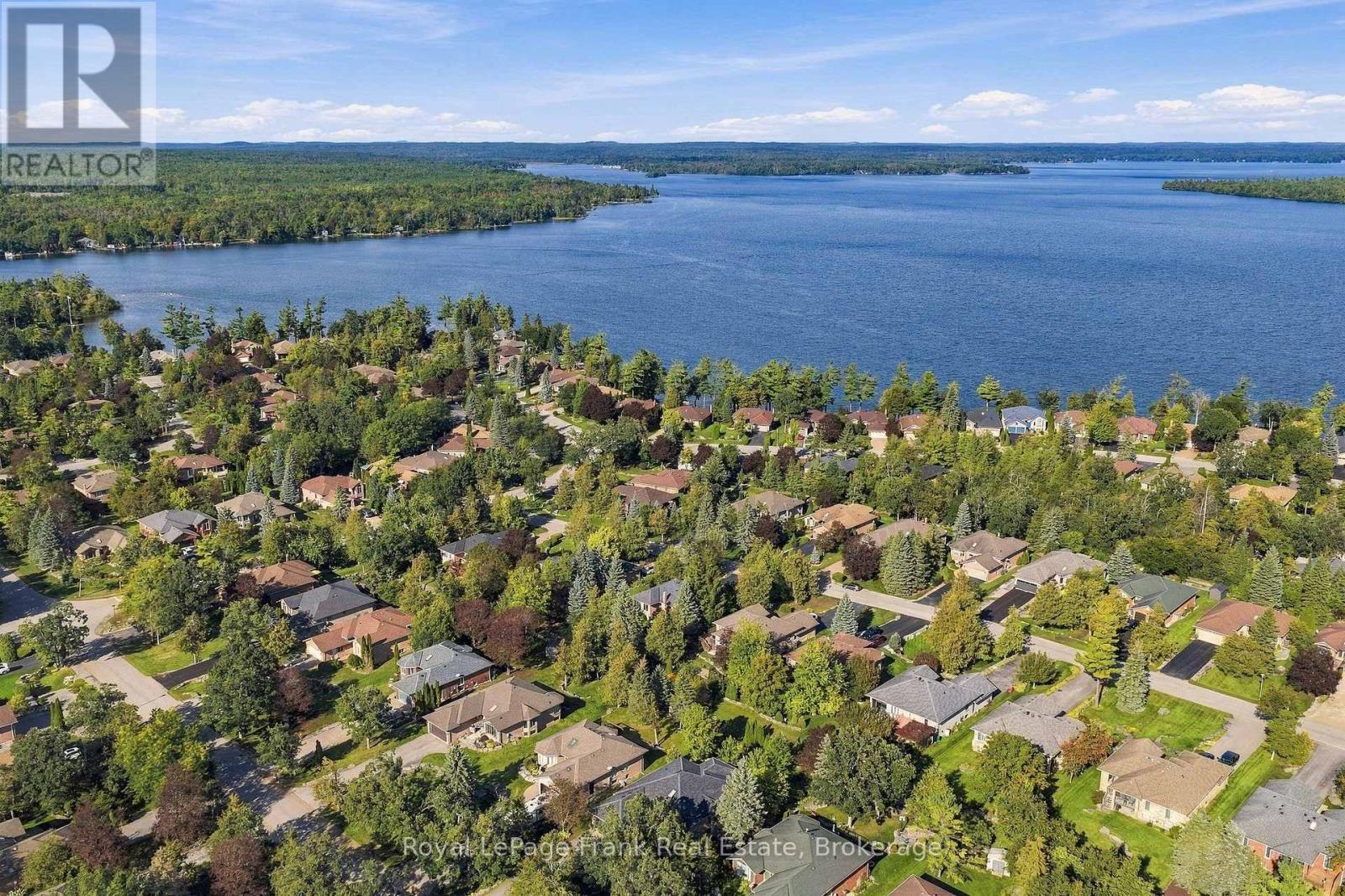 PIGEON LAKE VIEW - 3 Ports Drive, Kawartha Lakes (Bobcaygeon), ON