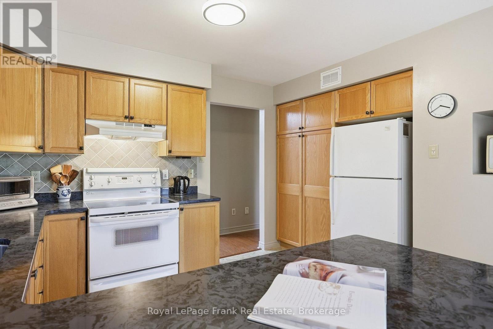 PANTRY.. LOADS OF STORAGE - 3 Ports Drive, Kawartha Lakes (Bobcaygeon), ON