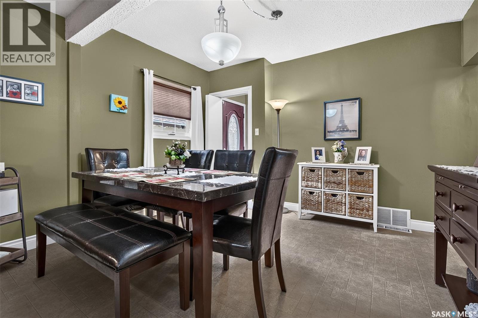 1225 Grafton Avenue, Moose Jaw, SK