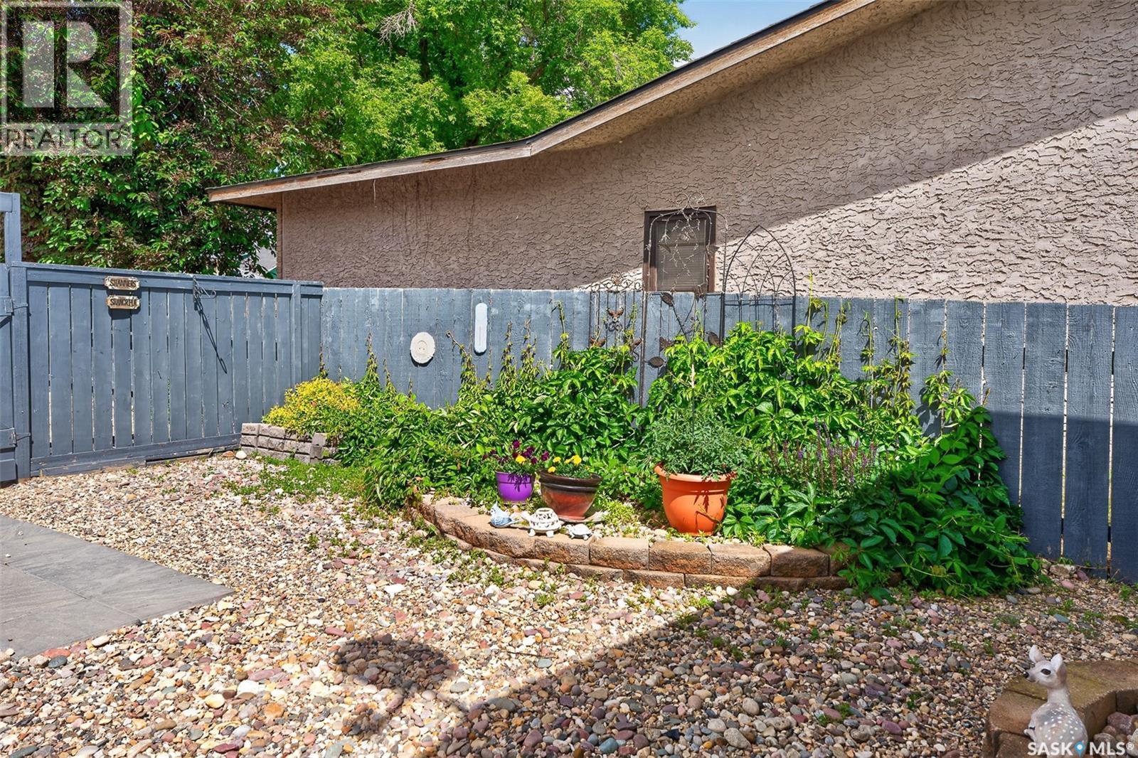 1225 Grafton Avenue, Moose Jaw, SK