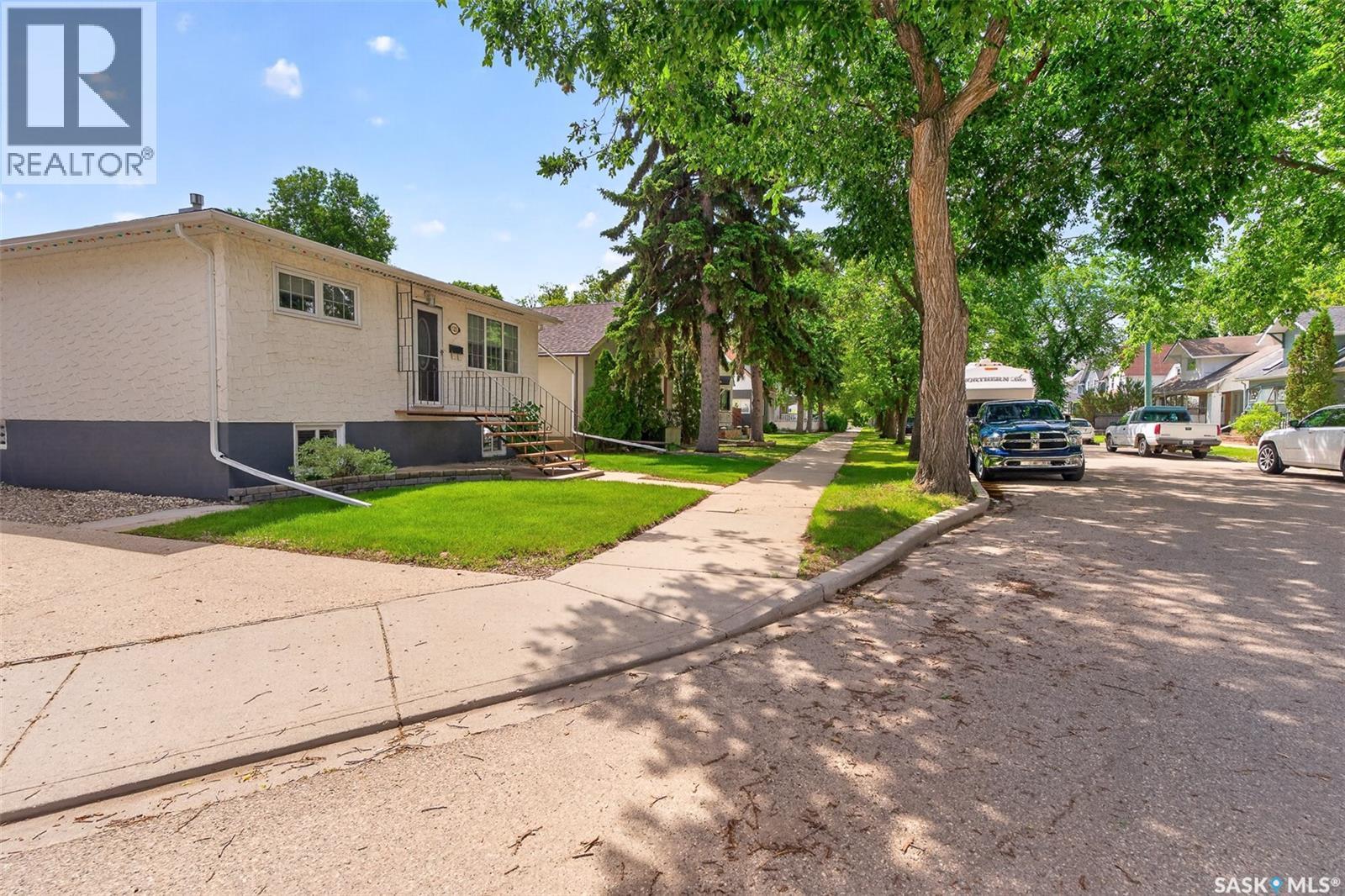 1225 Grafton Avenue, Moose Jaw, SK