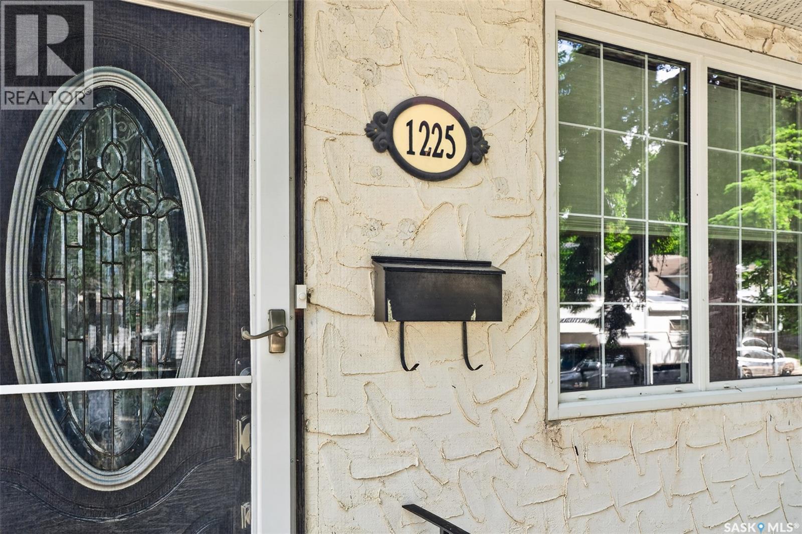 1225 Grafton Avenue, Moose Jaw, SK