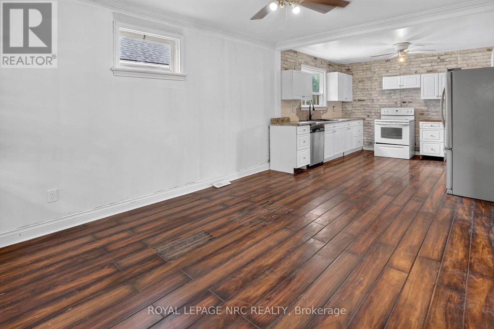 62 Cosby Avenue, St. Catharines, ON