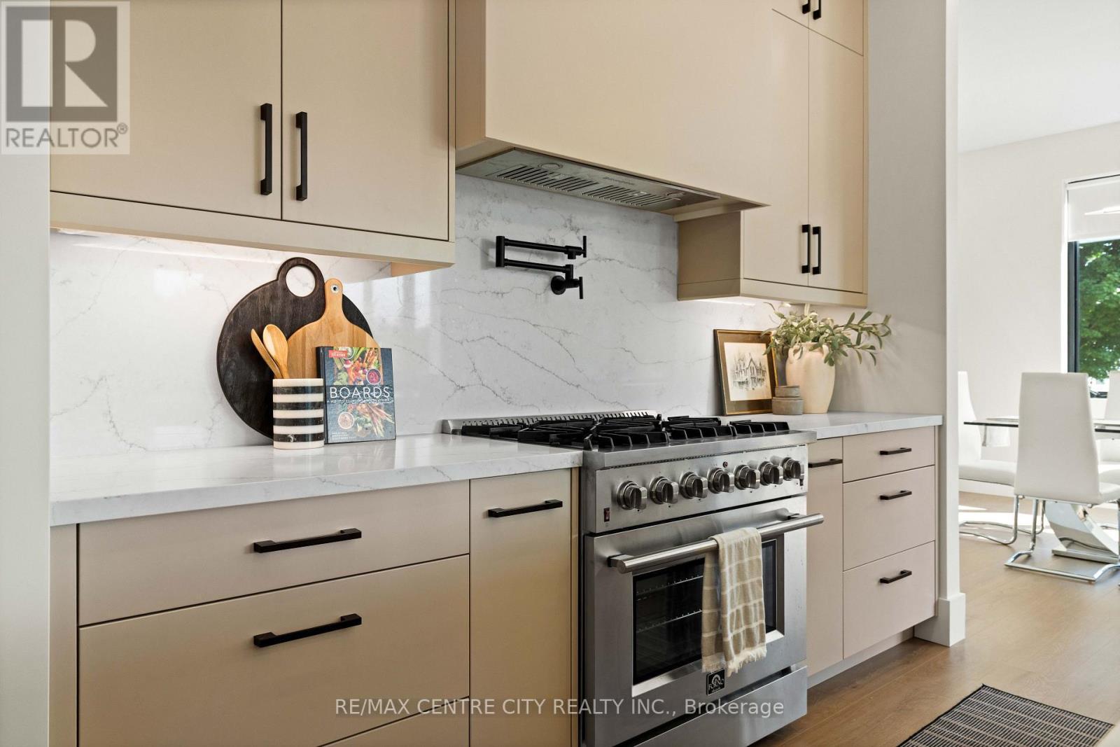 A pot filler for modern convenience - 53900 Heritage Line, Bayham (Richmond), ON