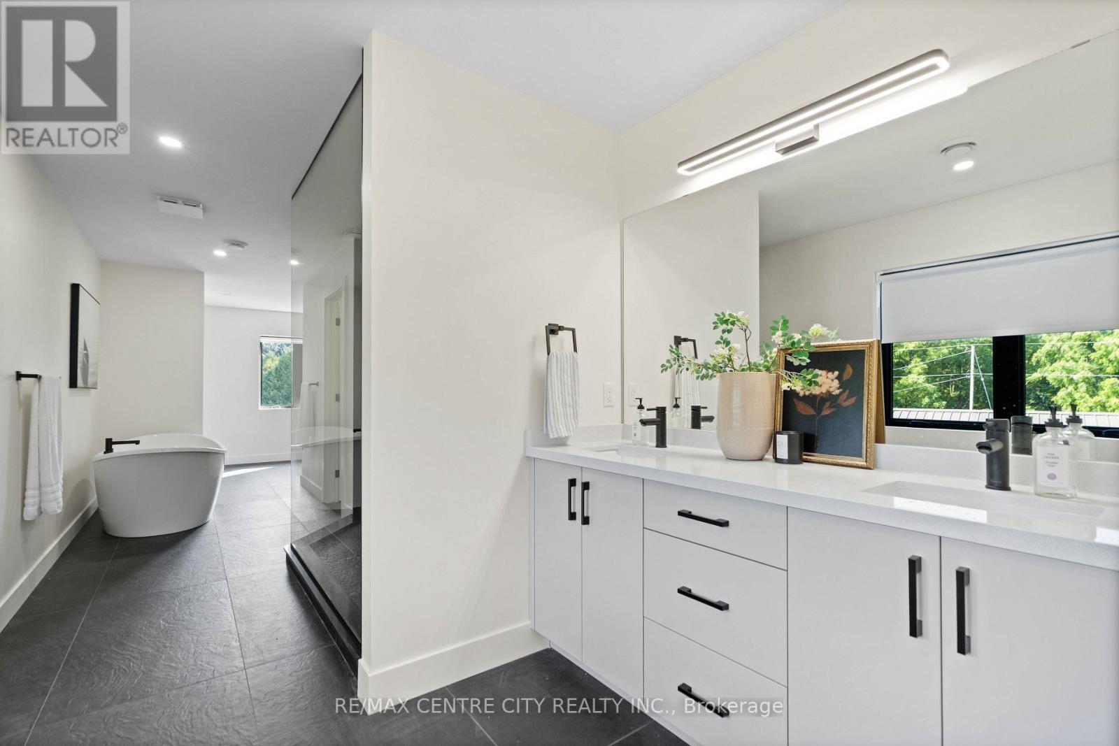 A never ending ensuite - 53900 Heritage Line, Bayham (Richmond), ON