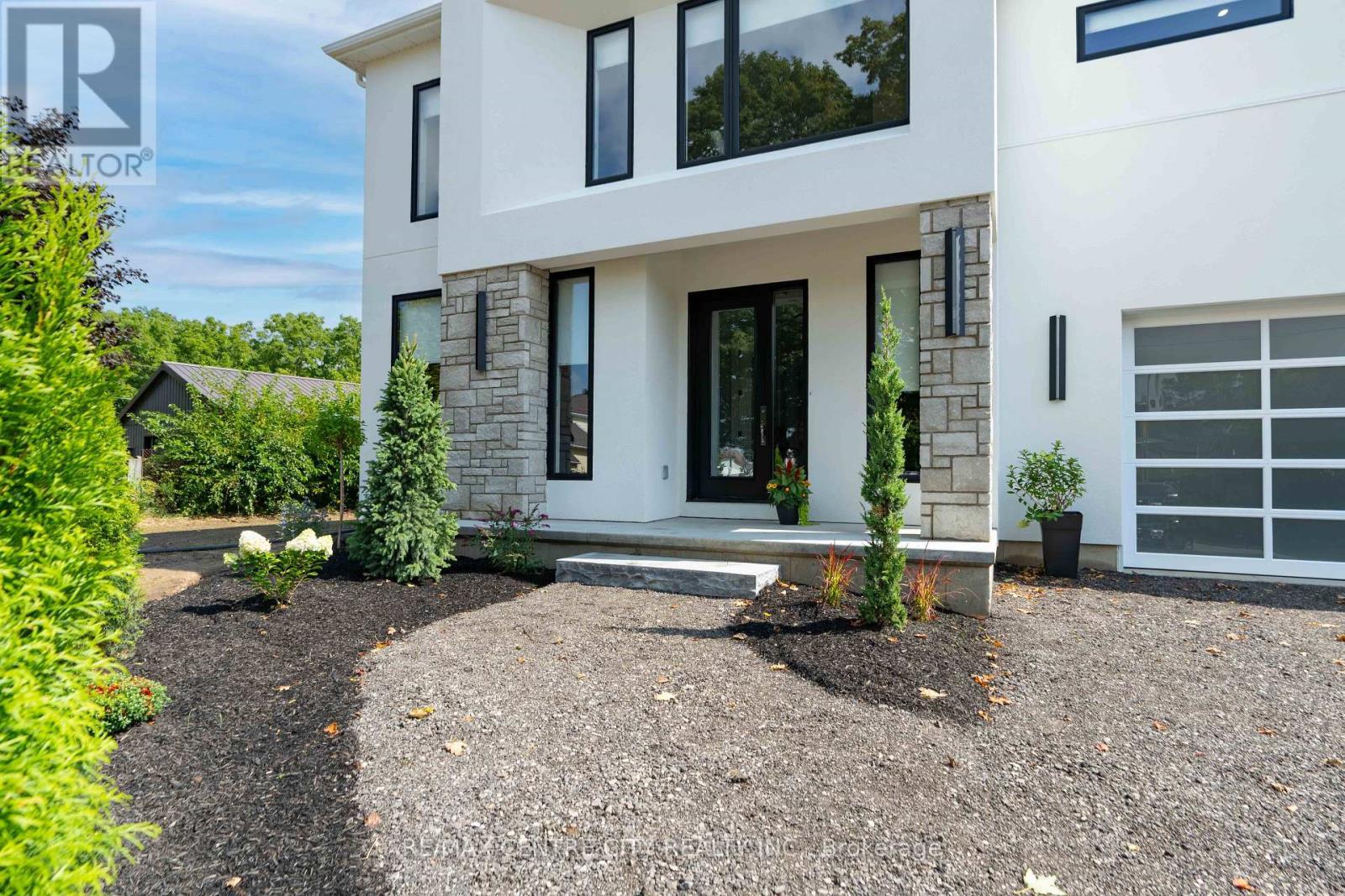 Stunning Home - 53900 Heritage Line, Bayham (Richmond), ON