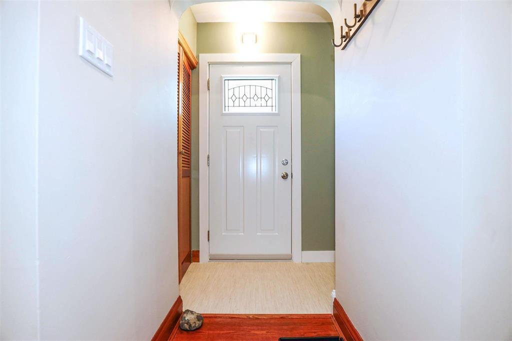 427 Truro Street, Winnipeg, MB