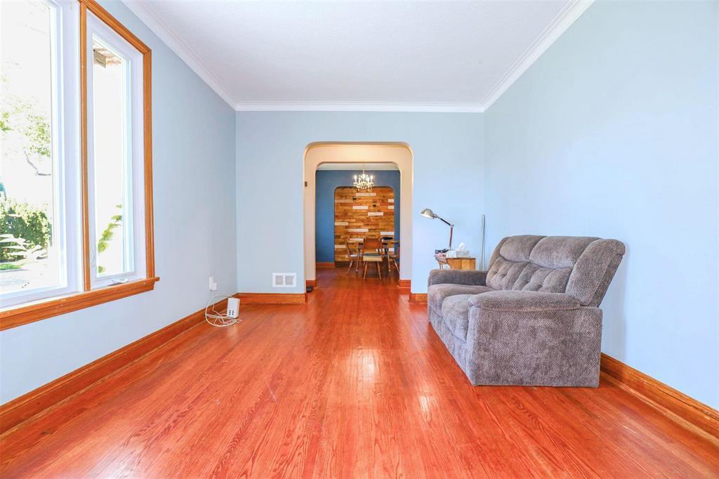 427 Truro Street, Winnipeg, MB