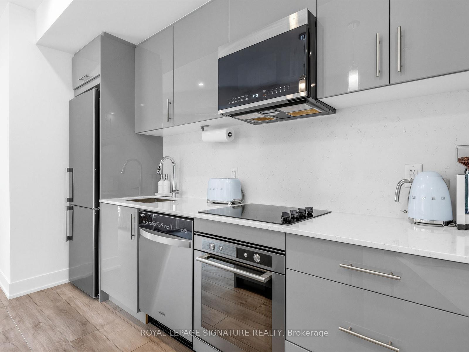 204-1316 Kingston Road, Toronto, ON