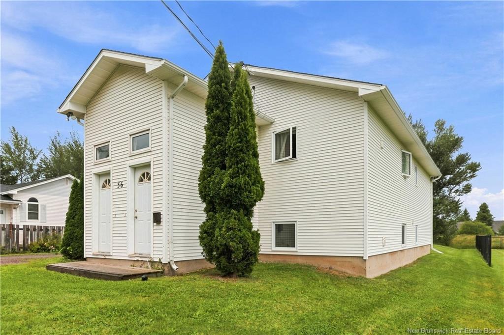 36 Lorette St, Dieppe, NB