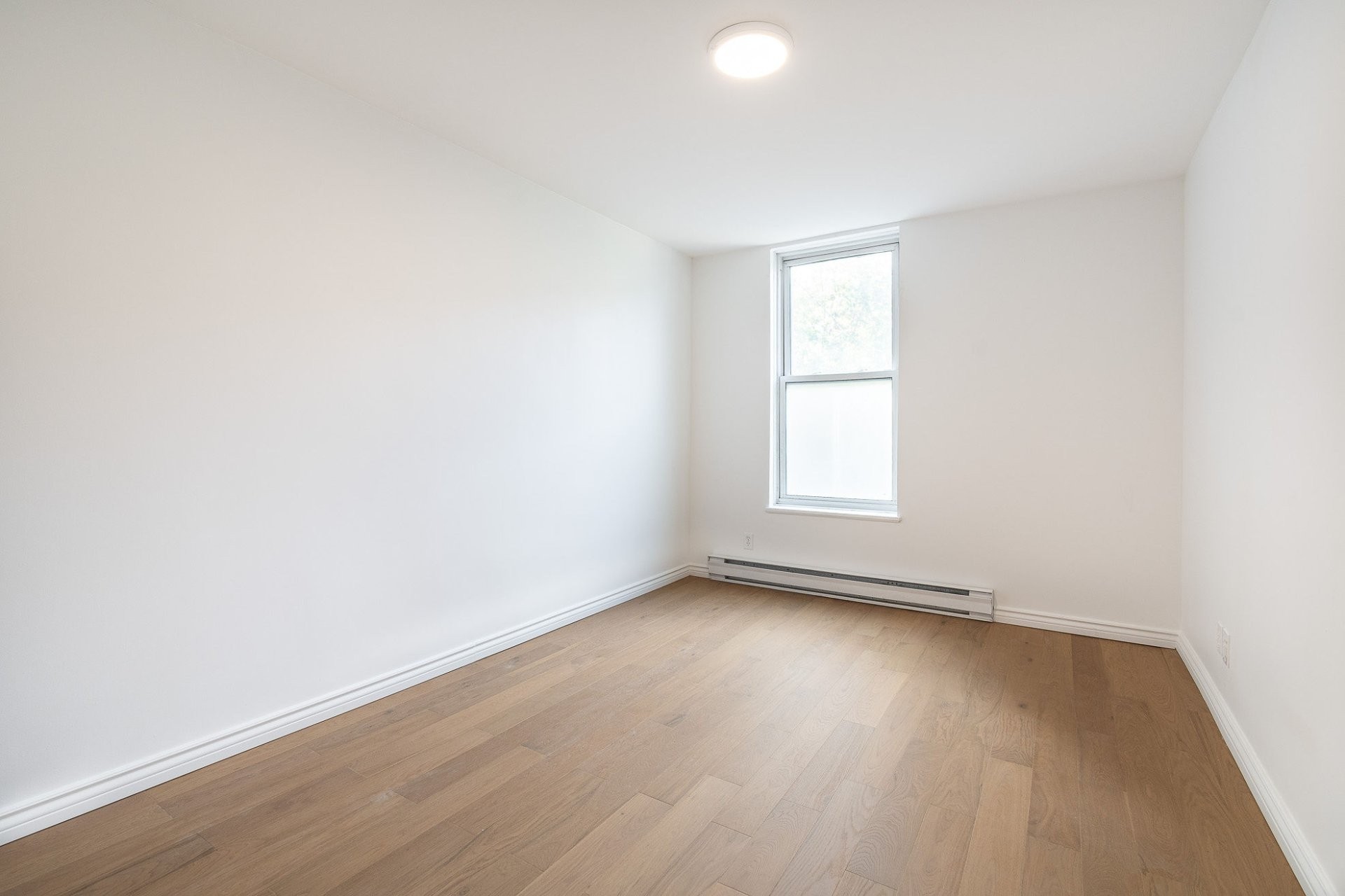Master Bedroom - 5408 Av. Casgrain, Montréal (Le Plateau-Mont-Royal), QC