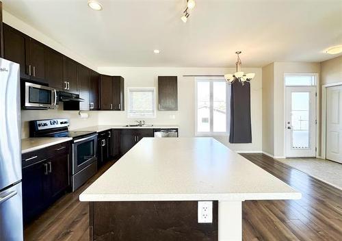 18 Sablewood Rd, Winnipeg, MB 