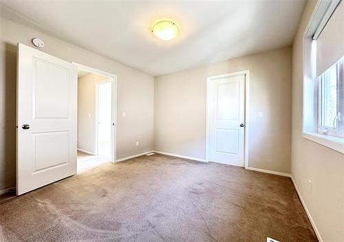 18 Sablewood Rd, Winnipeg, MB 
