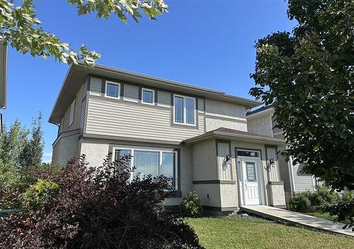 18 Sablewood Rd, Winnipeg, MB 