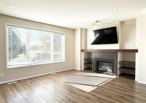 18 Sablewood Rd, Winnipeg, MB 