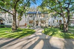 347 Oak ST Winnipeg, MB R3M 3P8