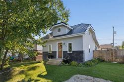 158 James AVE Morris, MB R0G 1K0