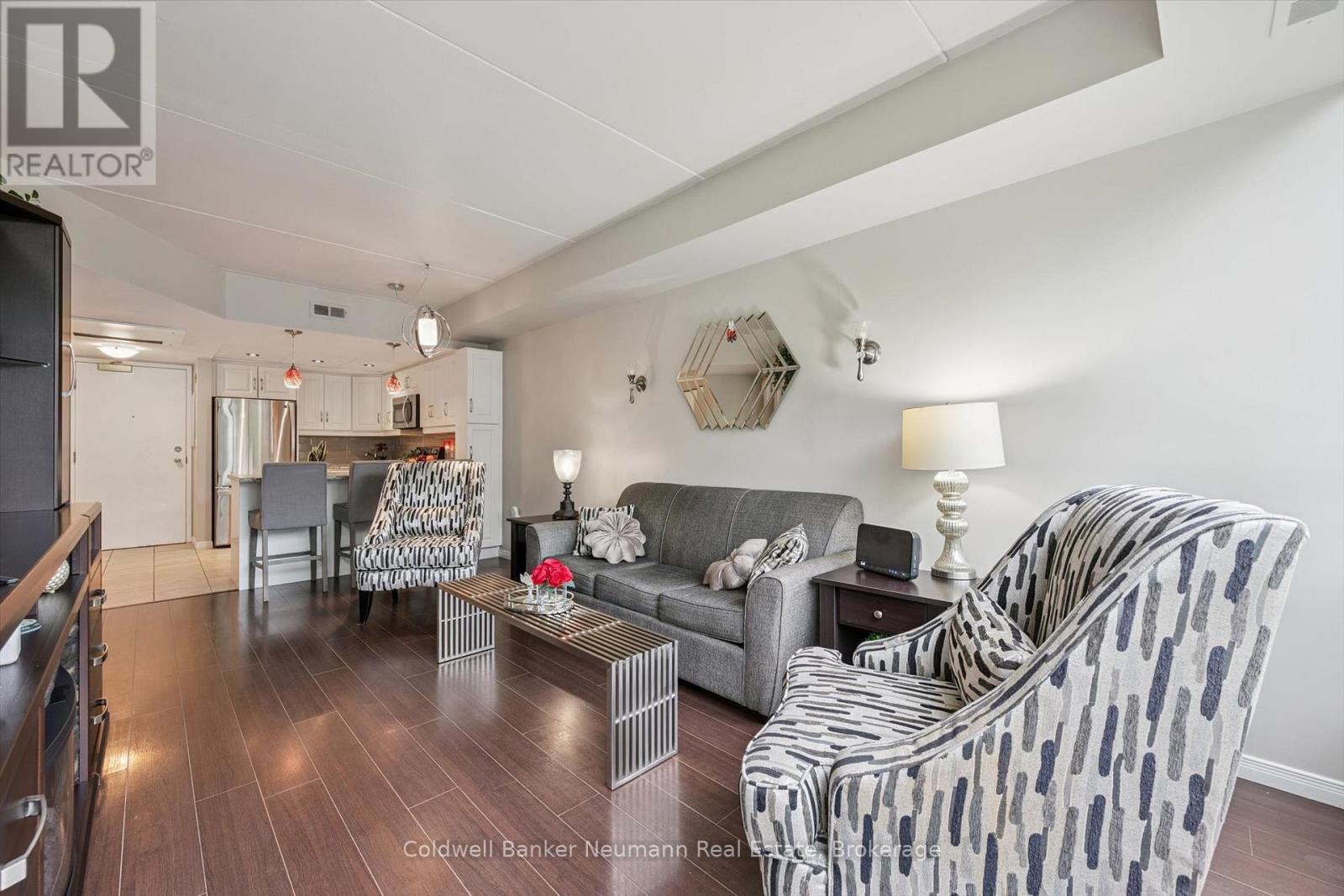 314 - 105 Bagot Street, Guelph (Junction/Onward Willow), ON