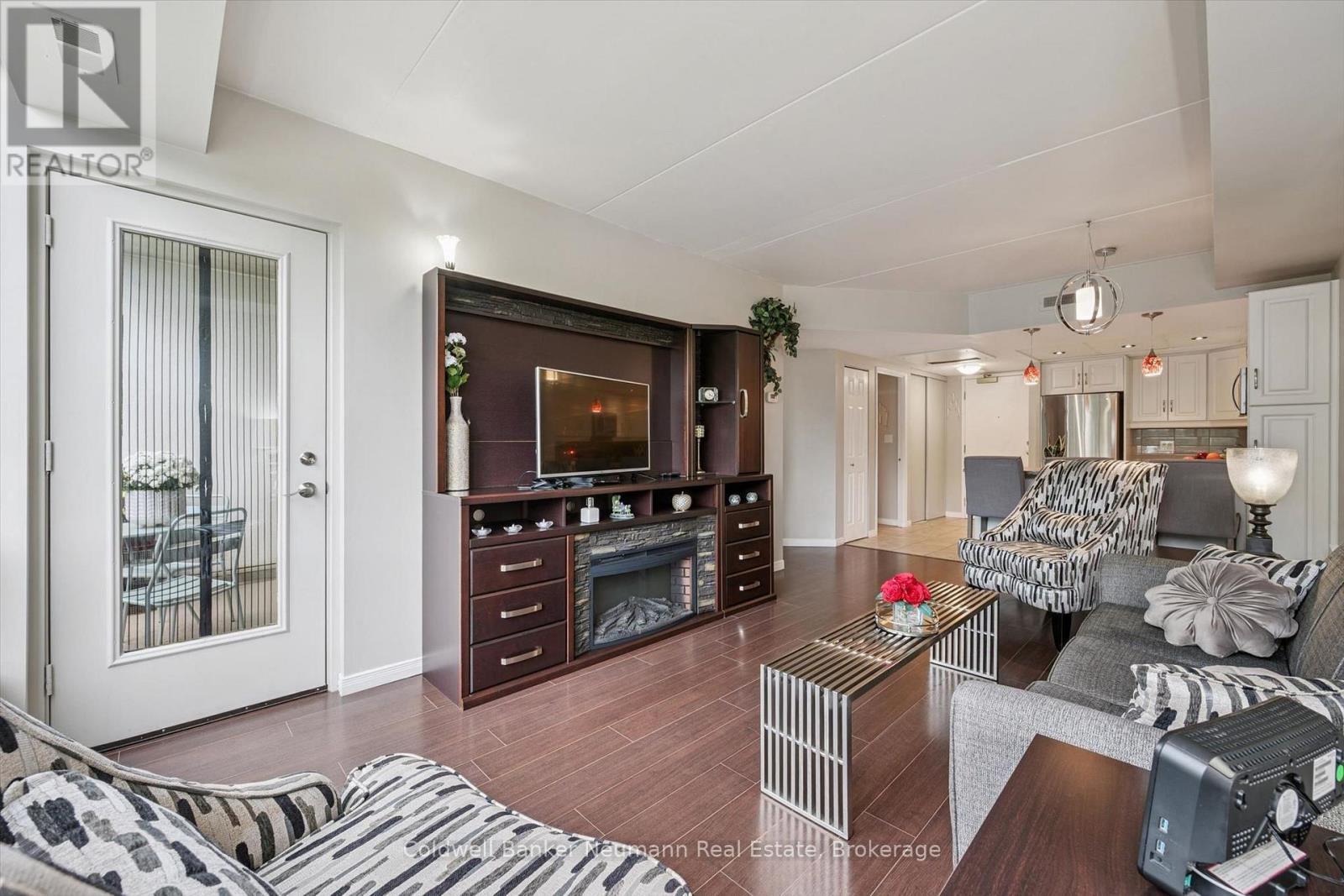 314 - 105 Bagot Street, Guelph (Junction/Onward Willow), ON