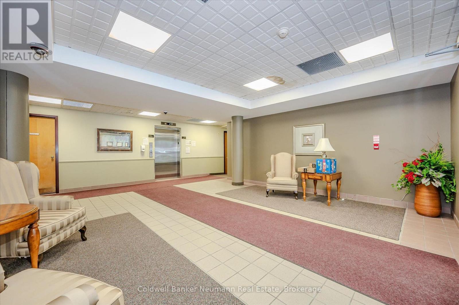 314 - 105 Bagot Street, Guelph (Junction/Onward Willow), ON