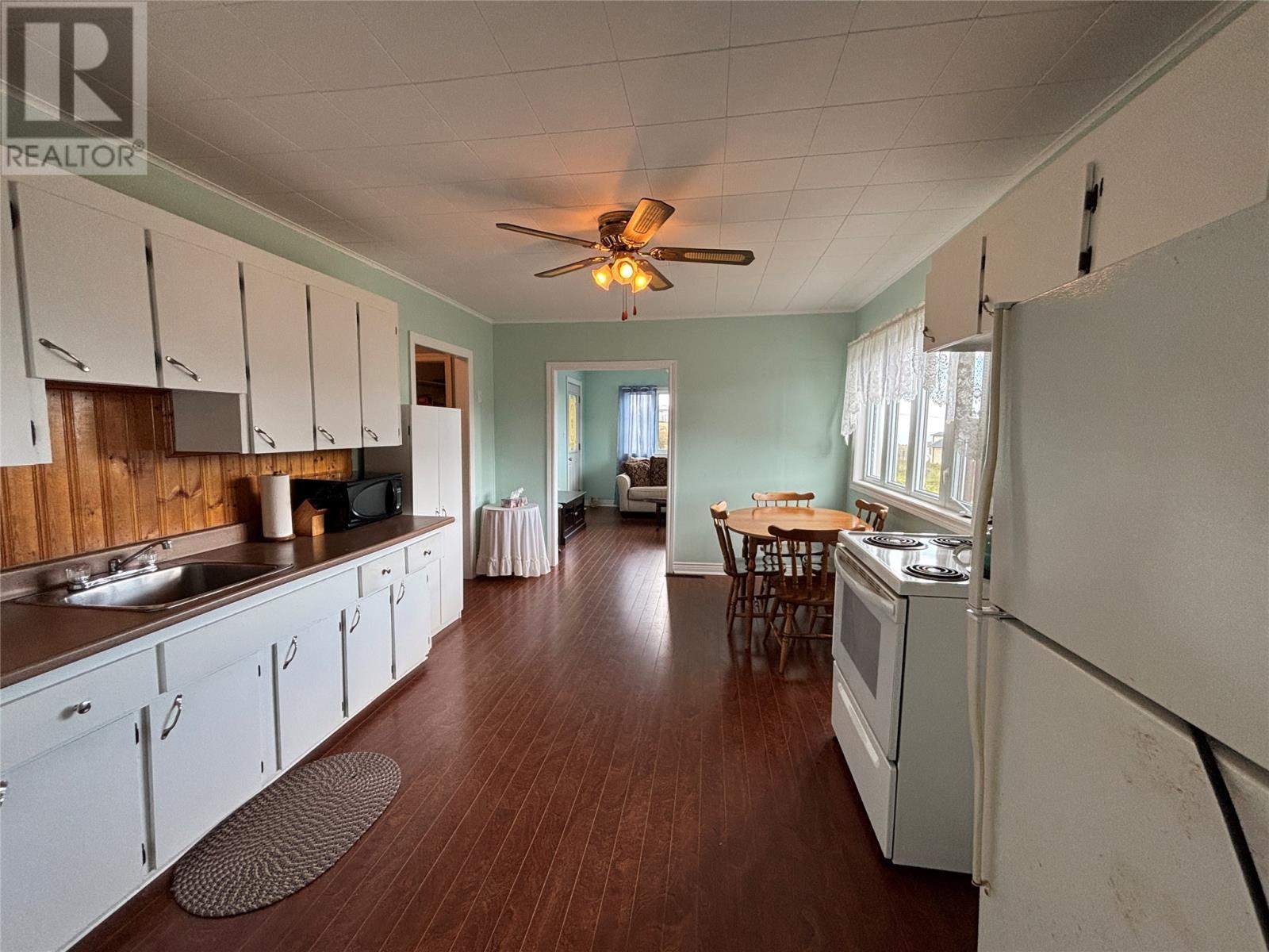 3 Robbins Road, Caplin Cove, NL