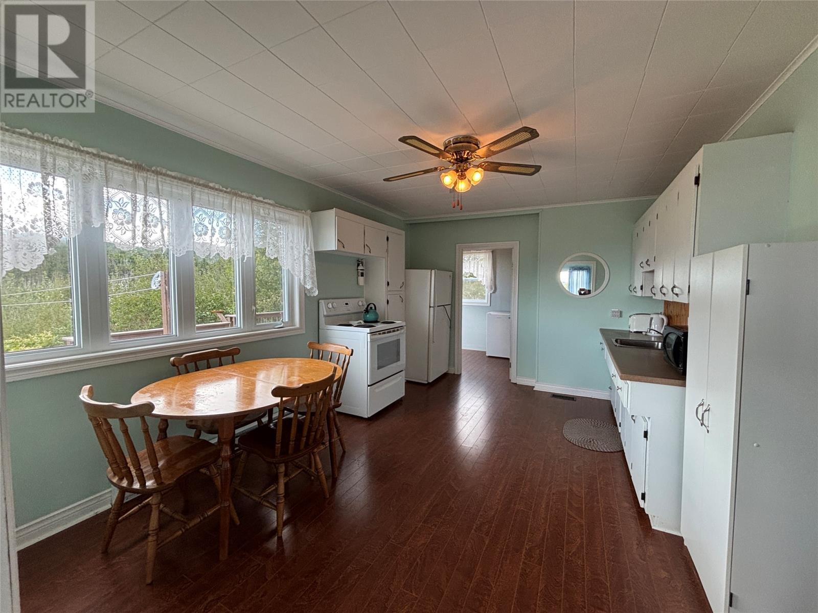 3 Robbins Road, Caplin Cove, NL