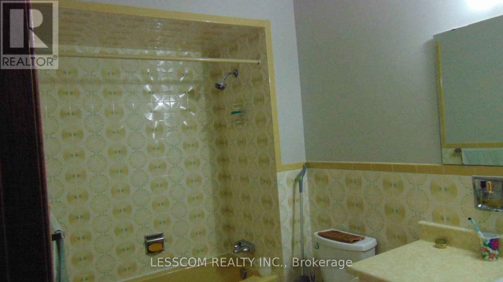 UPPER FLOOR BATHROOM - 335 Royal Salisbury Way, Brampton, ON