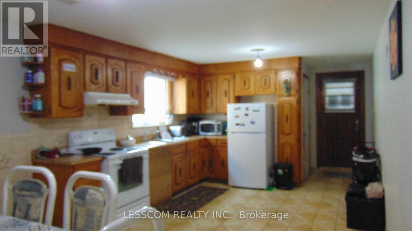 BASEMENT KITCHEN - 335 Royal Salisbury Way, Brampton, ON