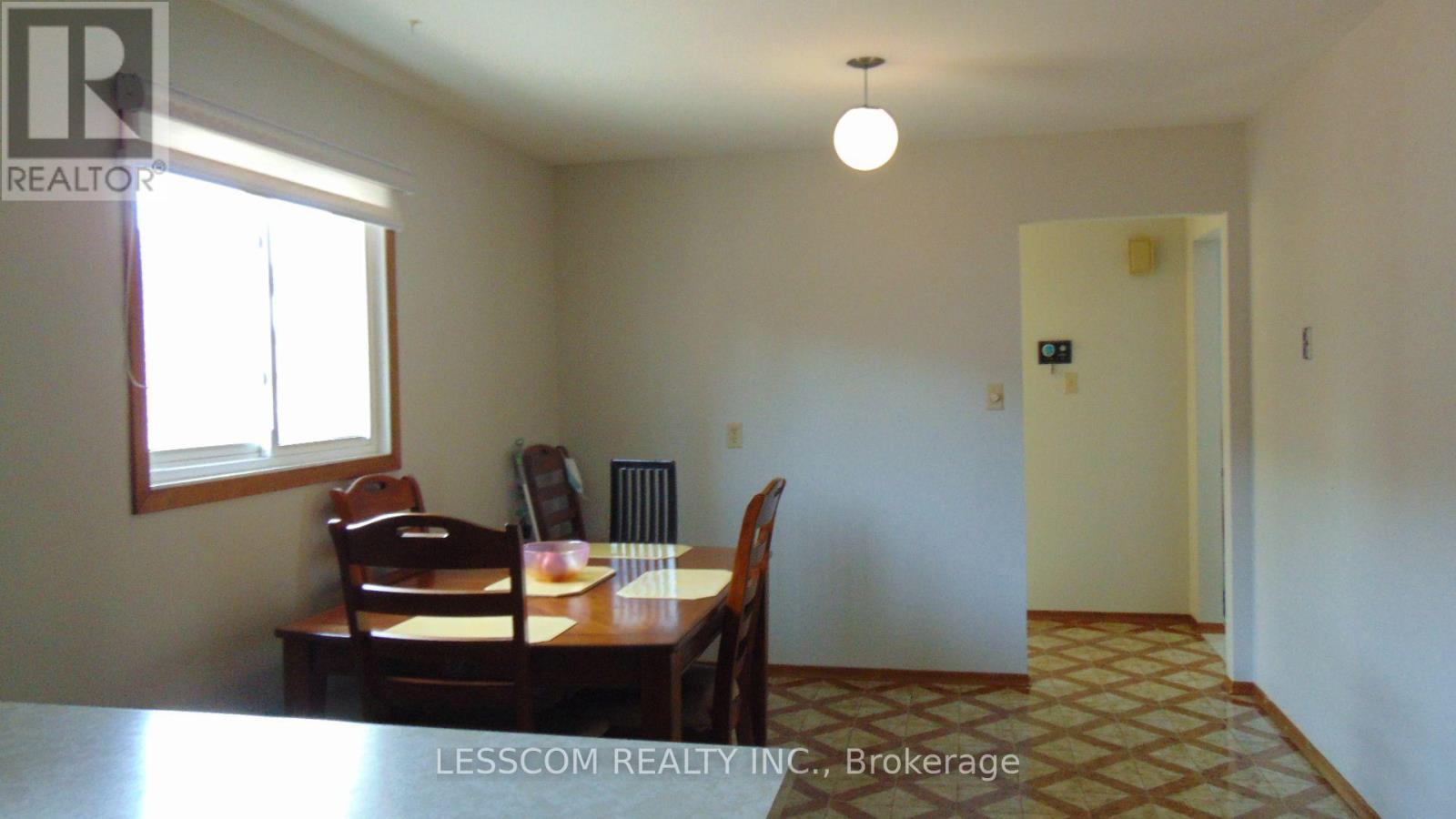 BREAKFAST AREA - 335 Royal Salisbury Way, Brampton, ON