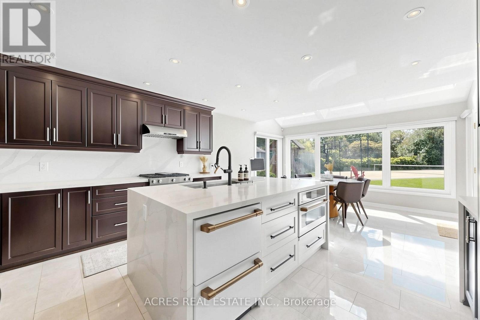 30 Casper Crescent, Brampton, ON