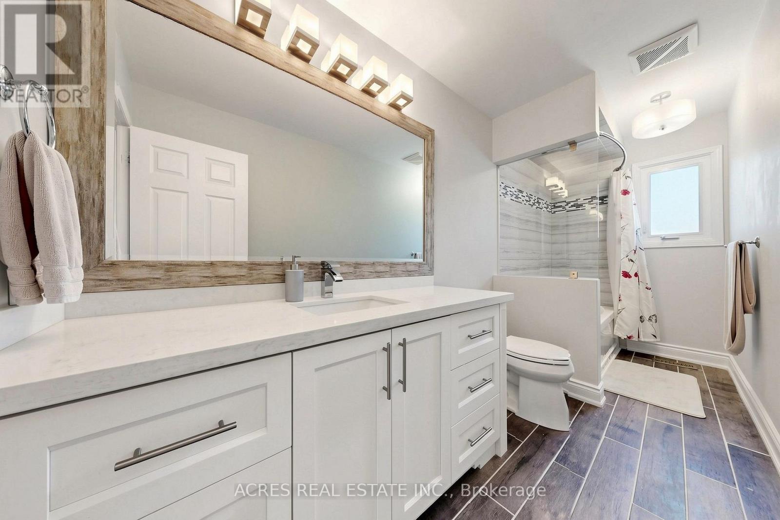 30 Casper Crescent, Brampton, ON