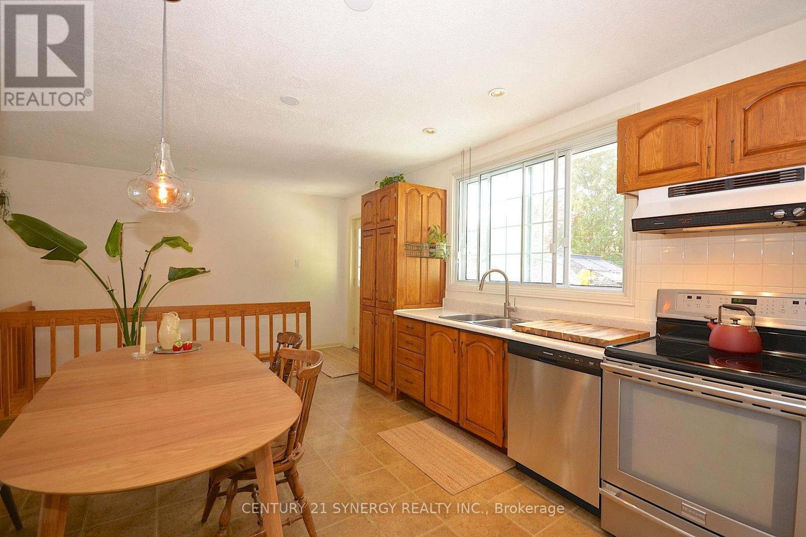 164 Acadie Court, Ottawa, ON