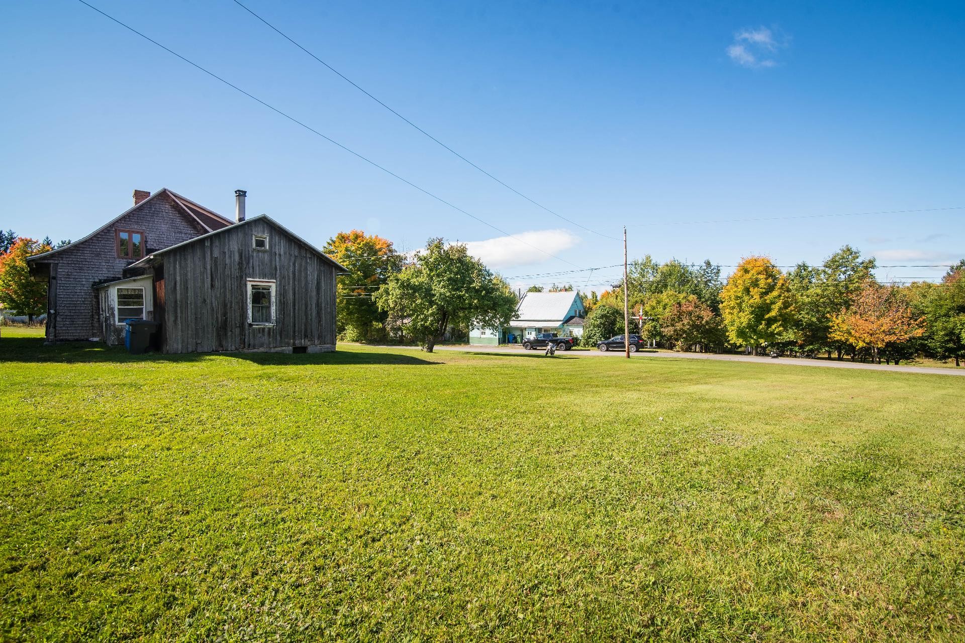 Courtyard - 192 Rue Galarneau, Saint-Pacôme, QC