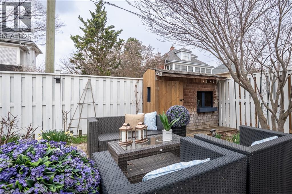 207 Waterloo Street N, Cambridge, ON