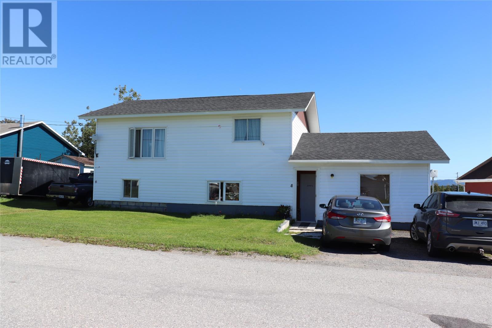 6 Hillview Avenue, Stephenville Crossing, NL