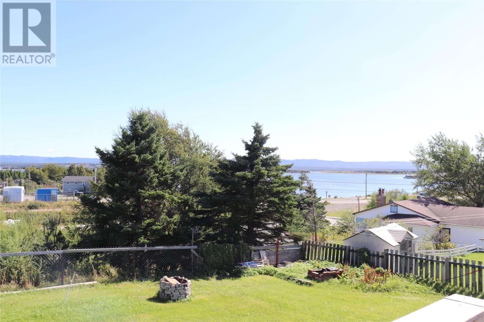 6 Hillview Avenue, Stephenville Crossing, NL